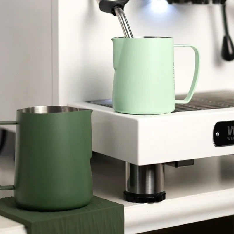 Taza de café Latte Art de acer - Milk Steaming Pitcher reseña y precio