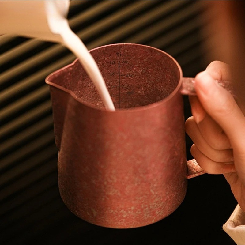 Jarra de Leche de Titanio Puro - Milk Steaming Pitcher reseña y precio